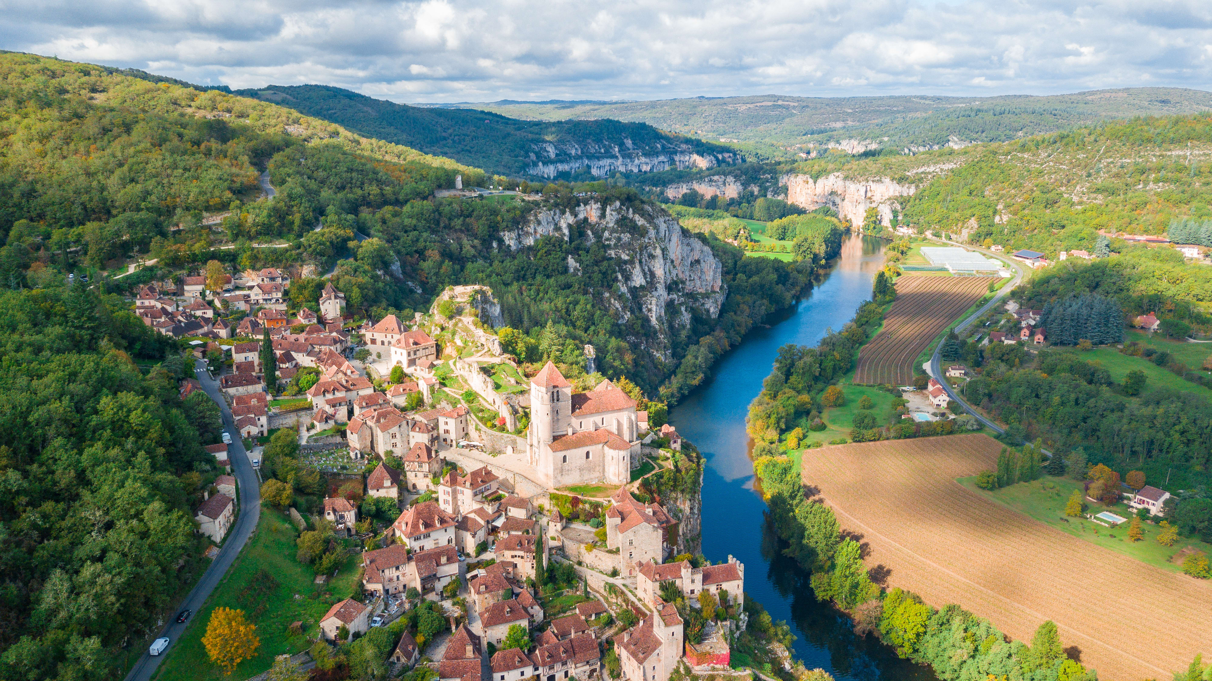 Image Compostelle, du Puy en Velay à Saint Jean Pied de Port à vélo