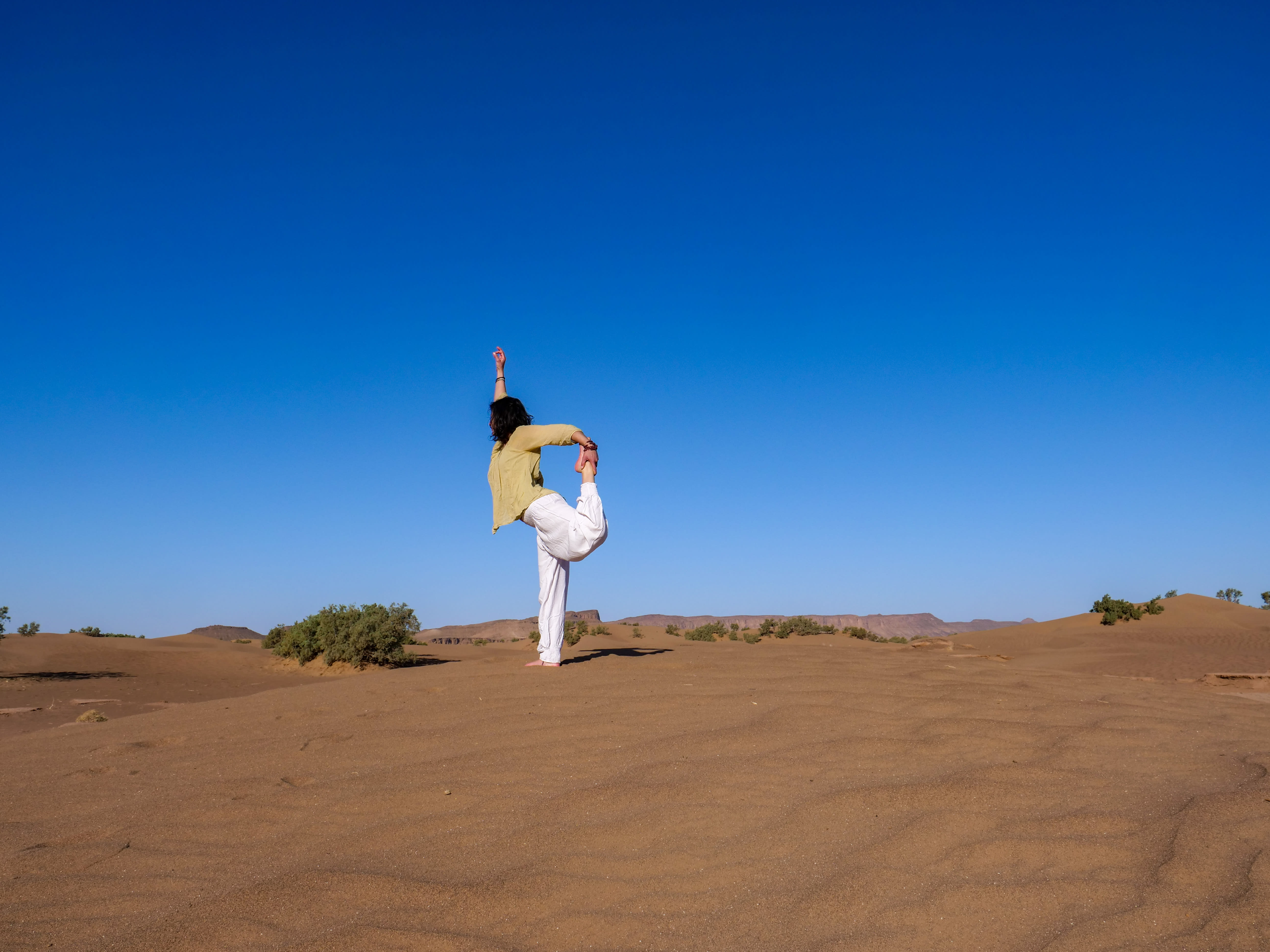 Image Randonnée et yoga dans le désert marocain