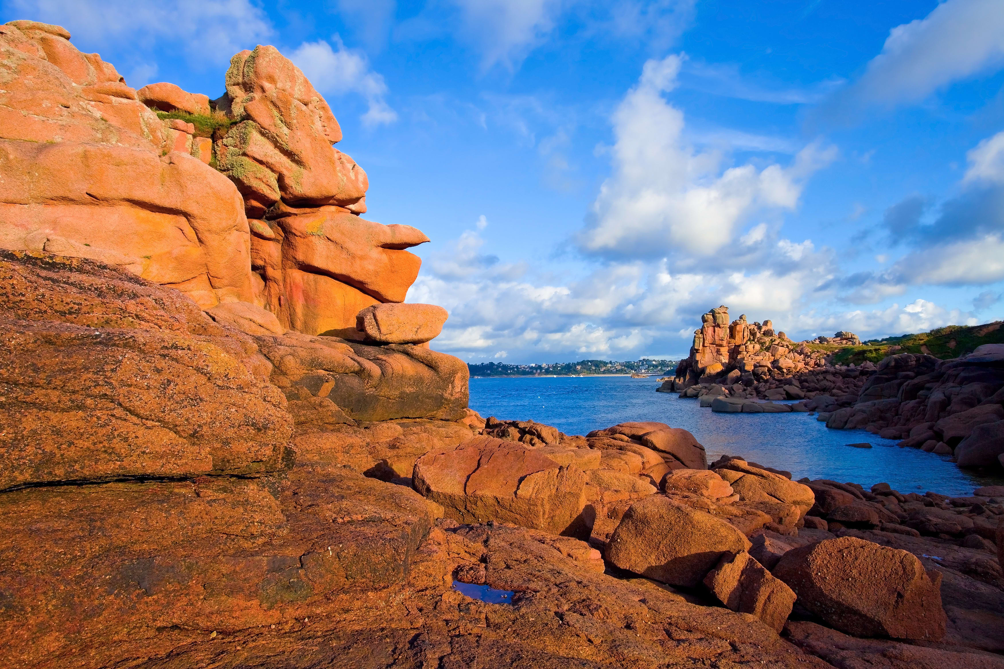Image La côte de Granit Rose