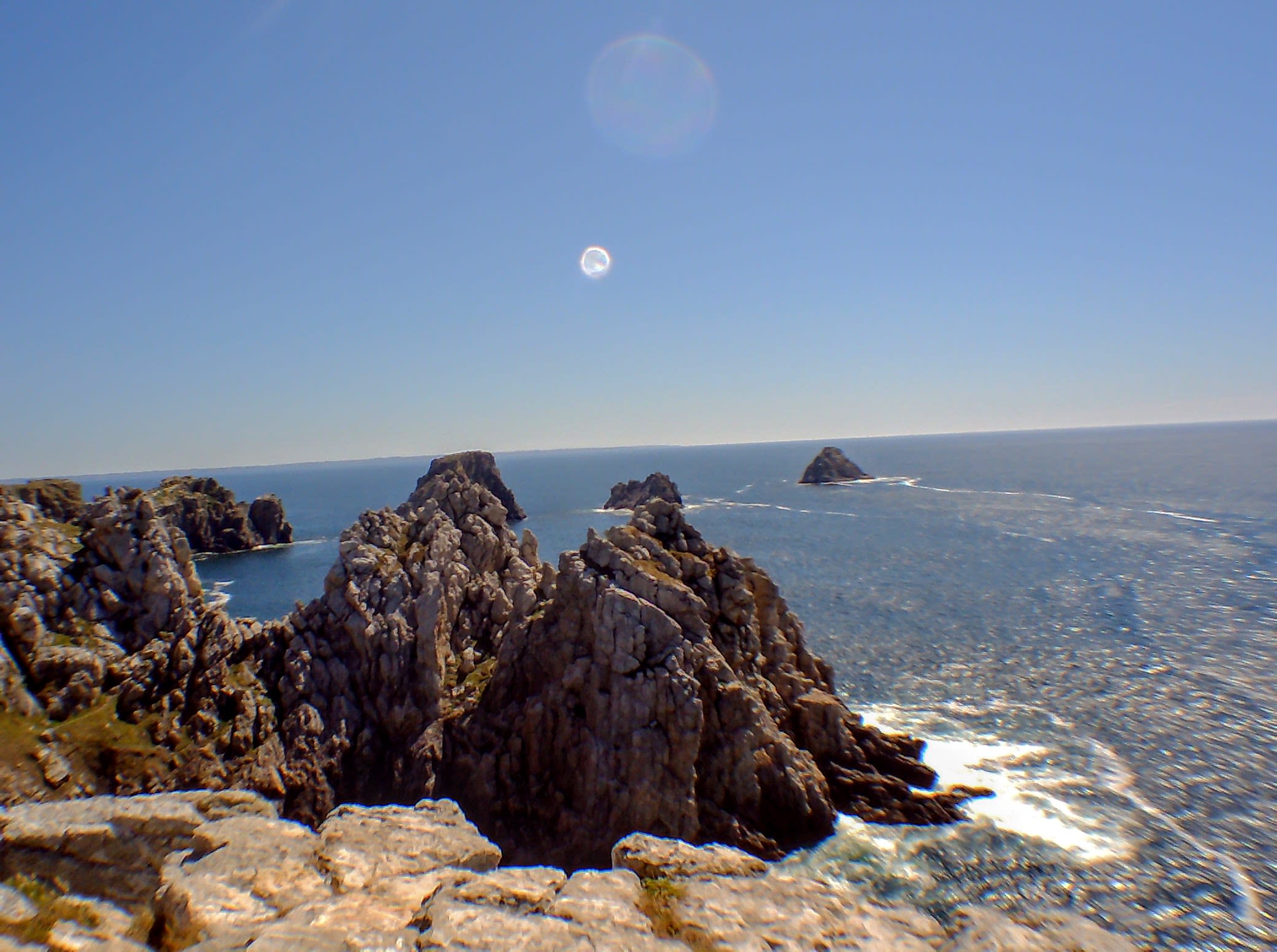 Image La presqu'île de Crozon et Ouessant, quand finit la terre...