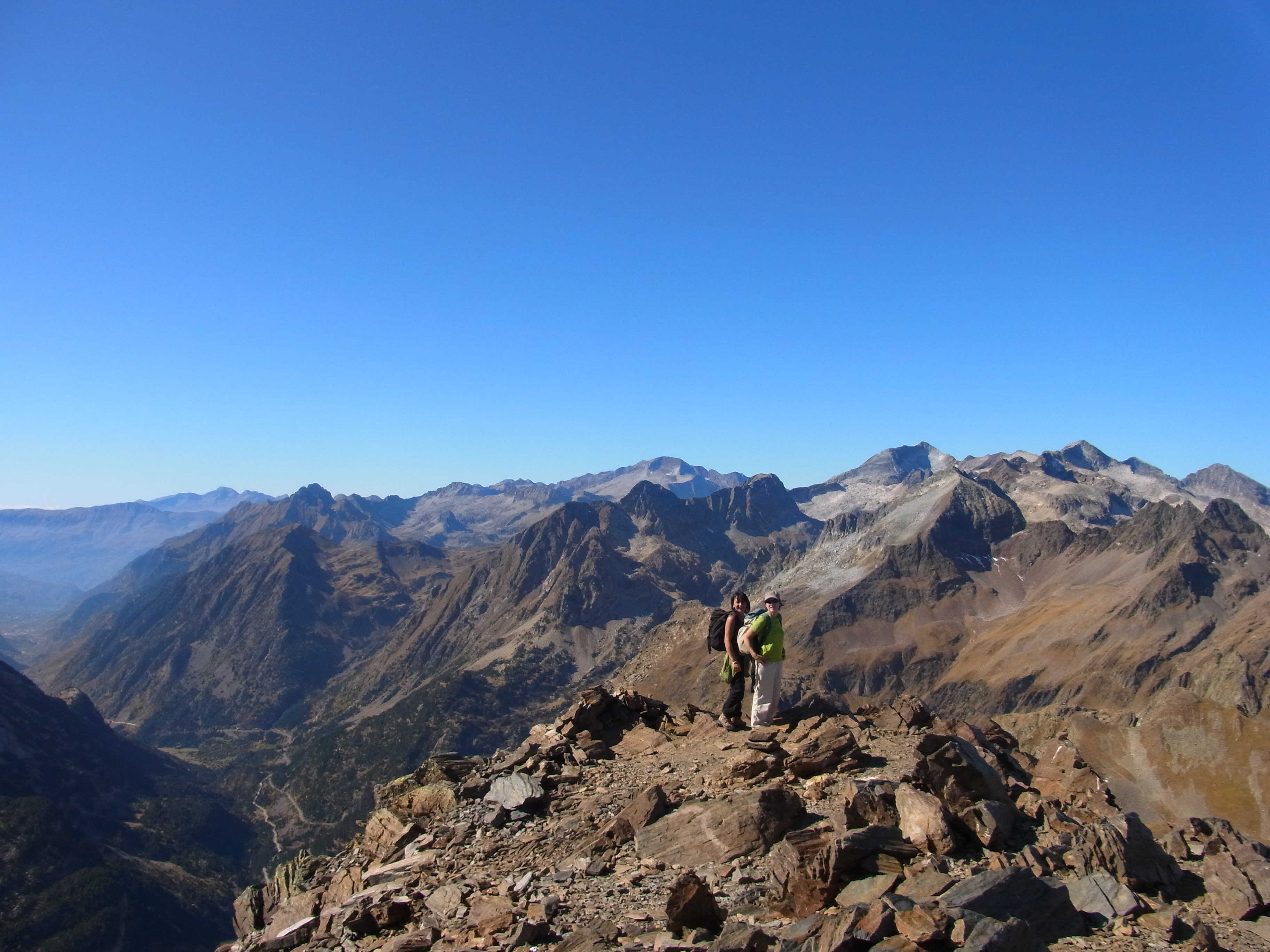 De la Haute Route Pyrénéenne à l'Aneto, "entre et sur" les 3000