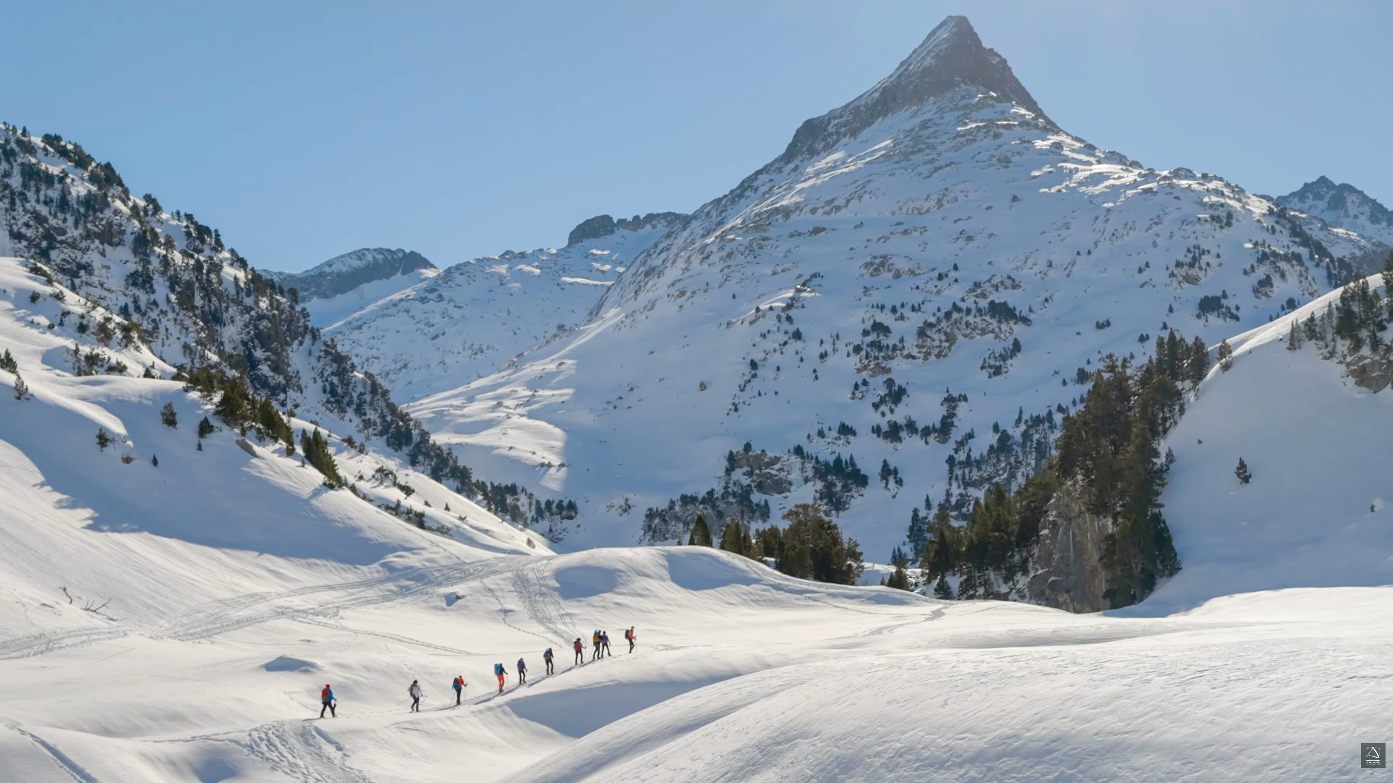 Image Benasque : raquettes et confort au pied de  l'Aneto