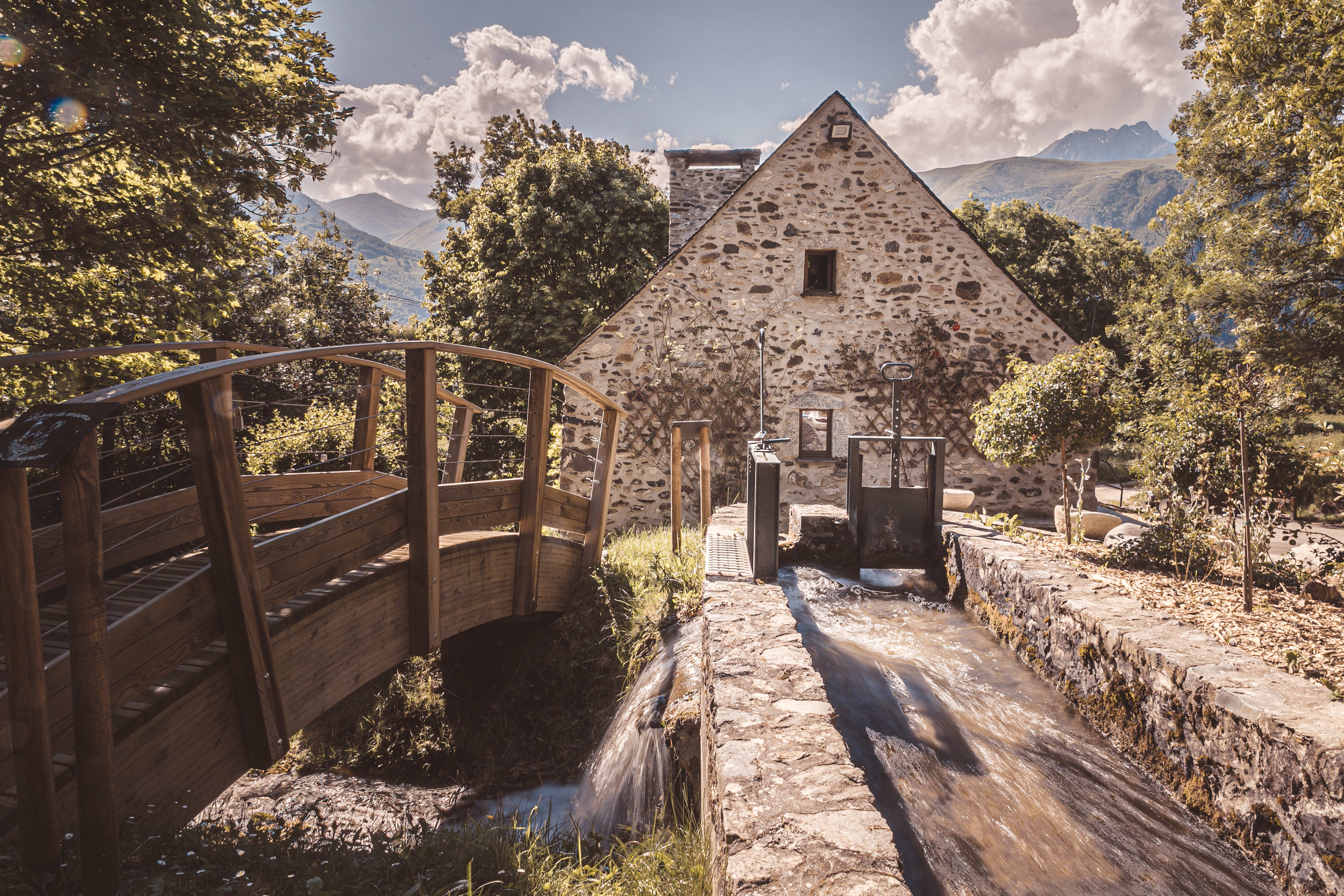 Image Randos douillettes en chalets de charme à Saint-Lary-Soulan