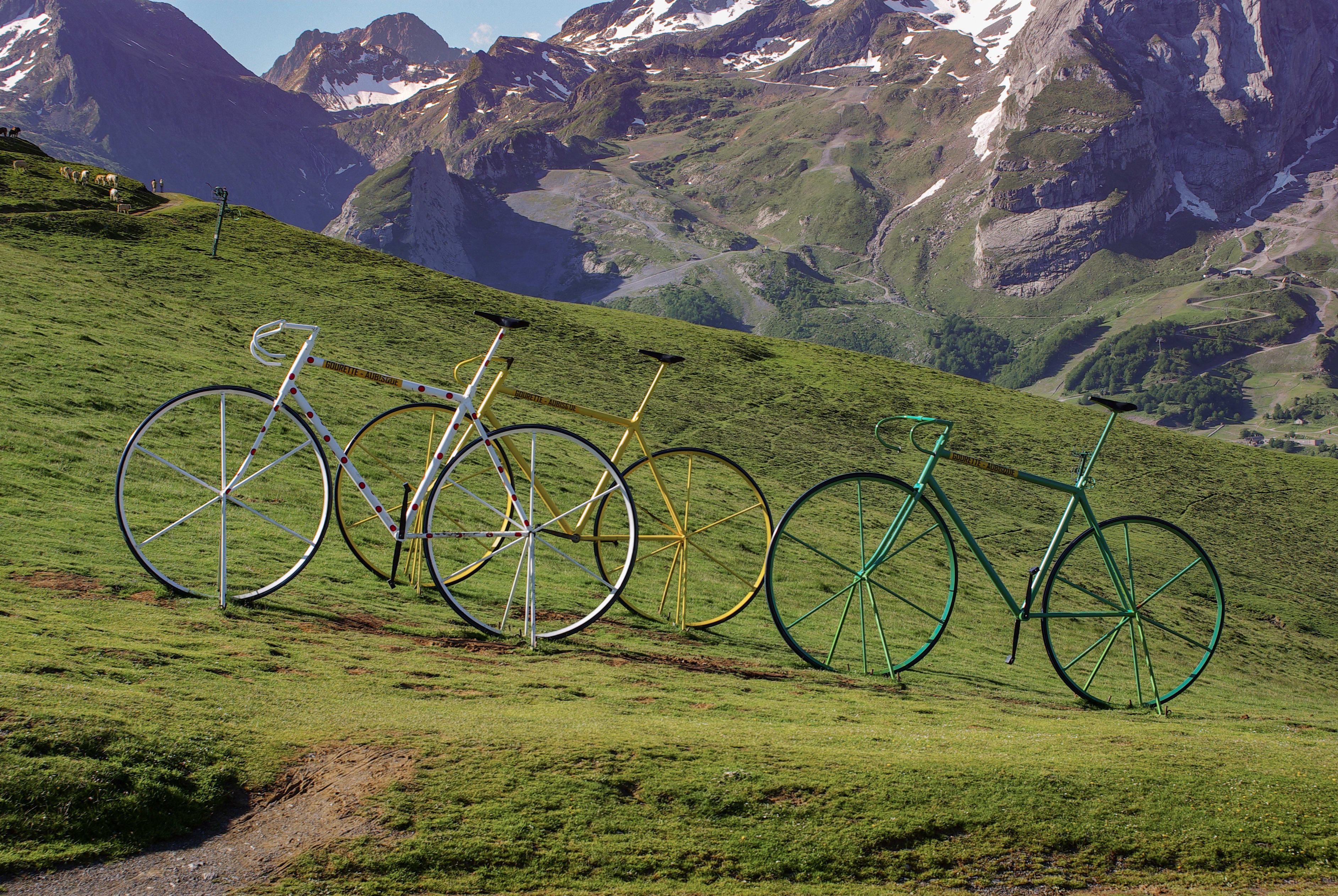 Image Le Tourmalet et les grands cols du Tour de France à vélo électrique
