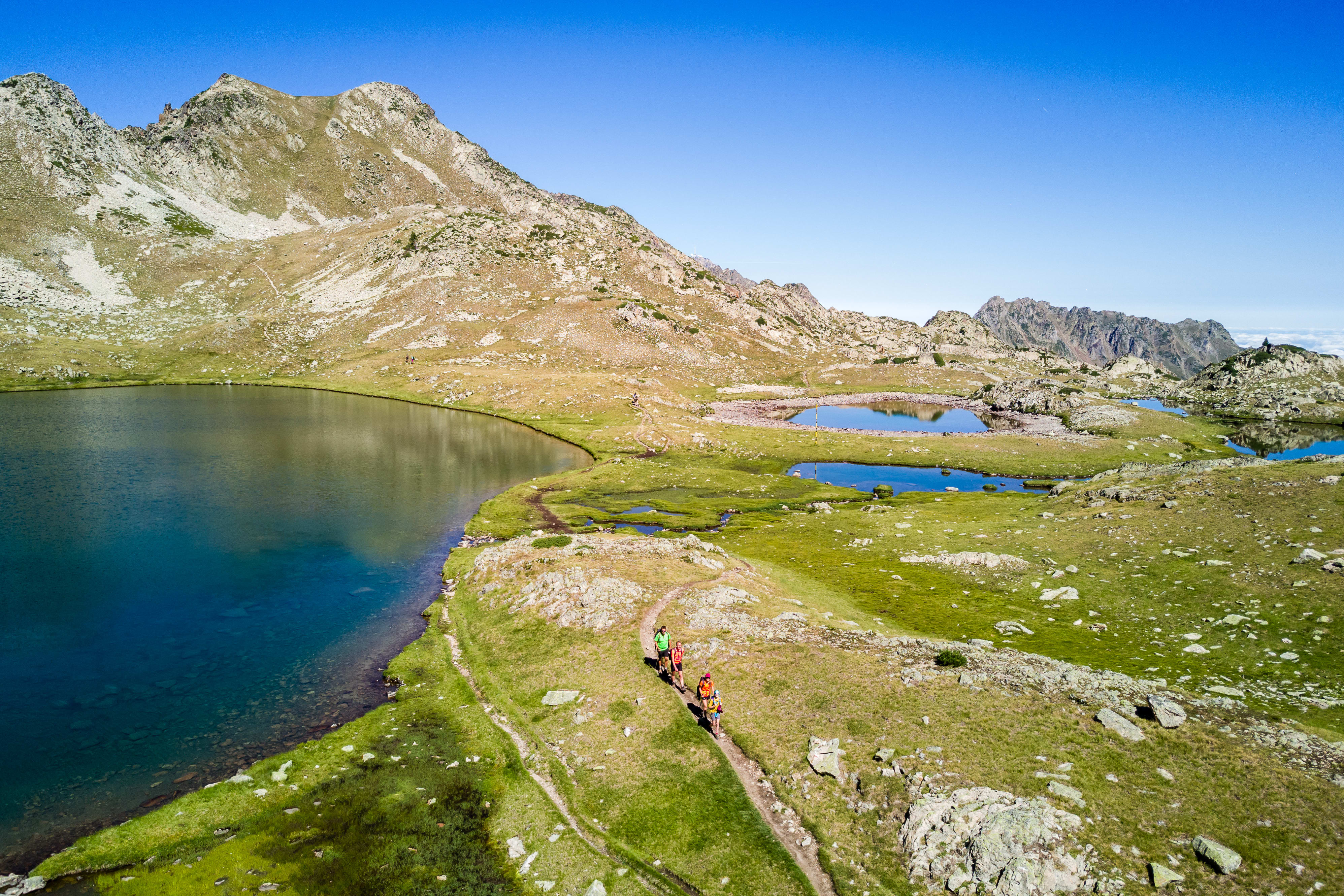 Image Néouvielle, de lacs en sommets
