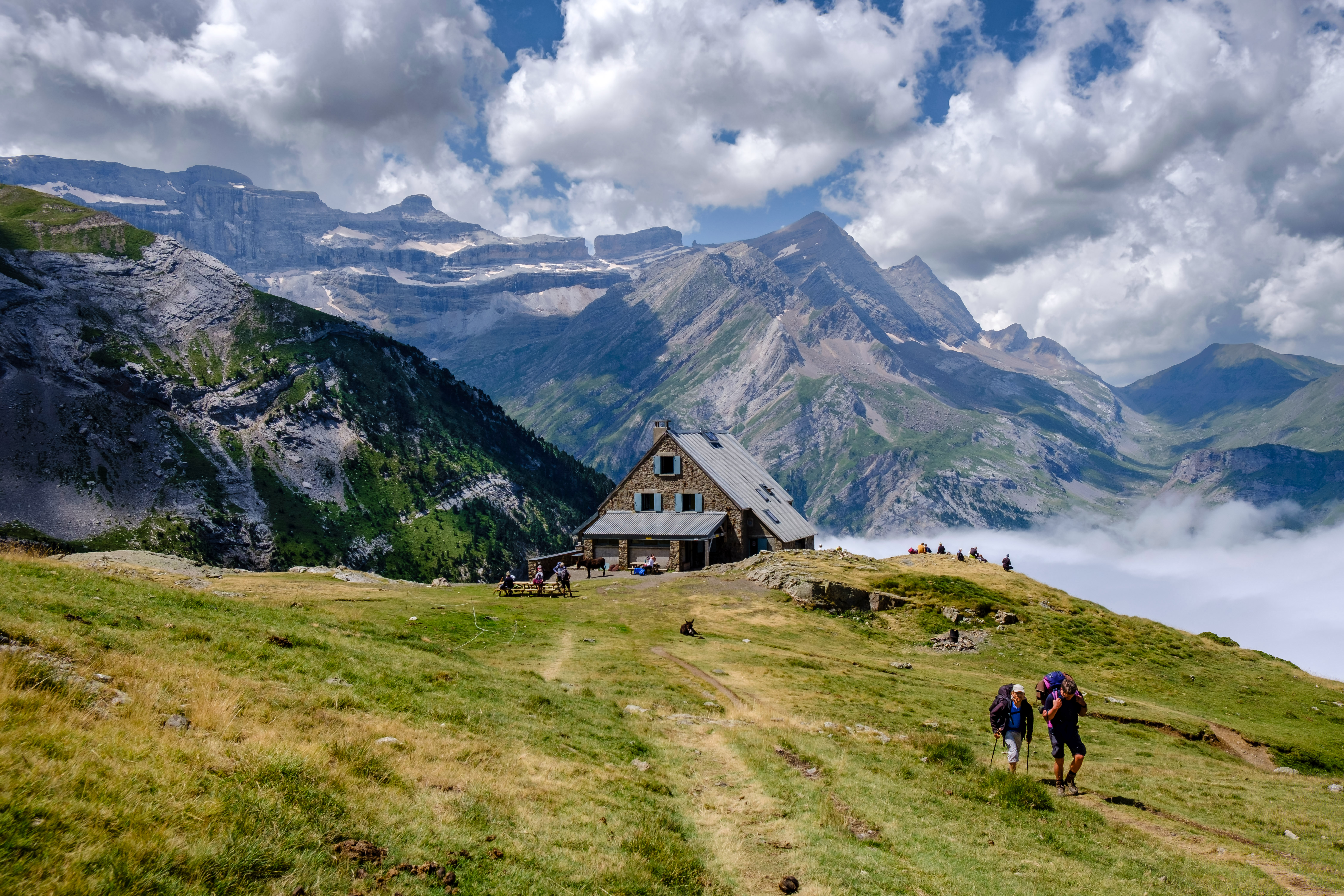 Image Du Val d'Azun au Cirque de Troumouse, traversée au coeur du Parc National des Pyrénées