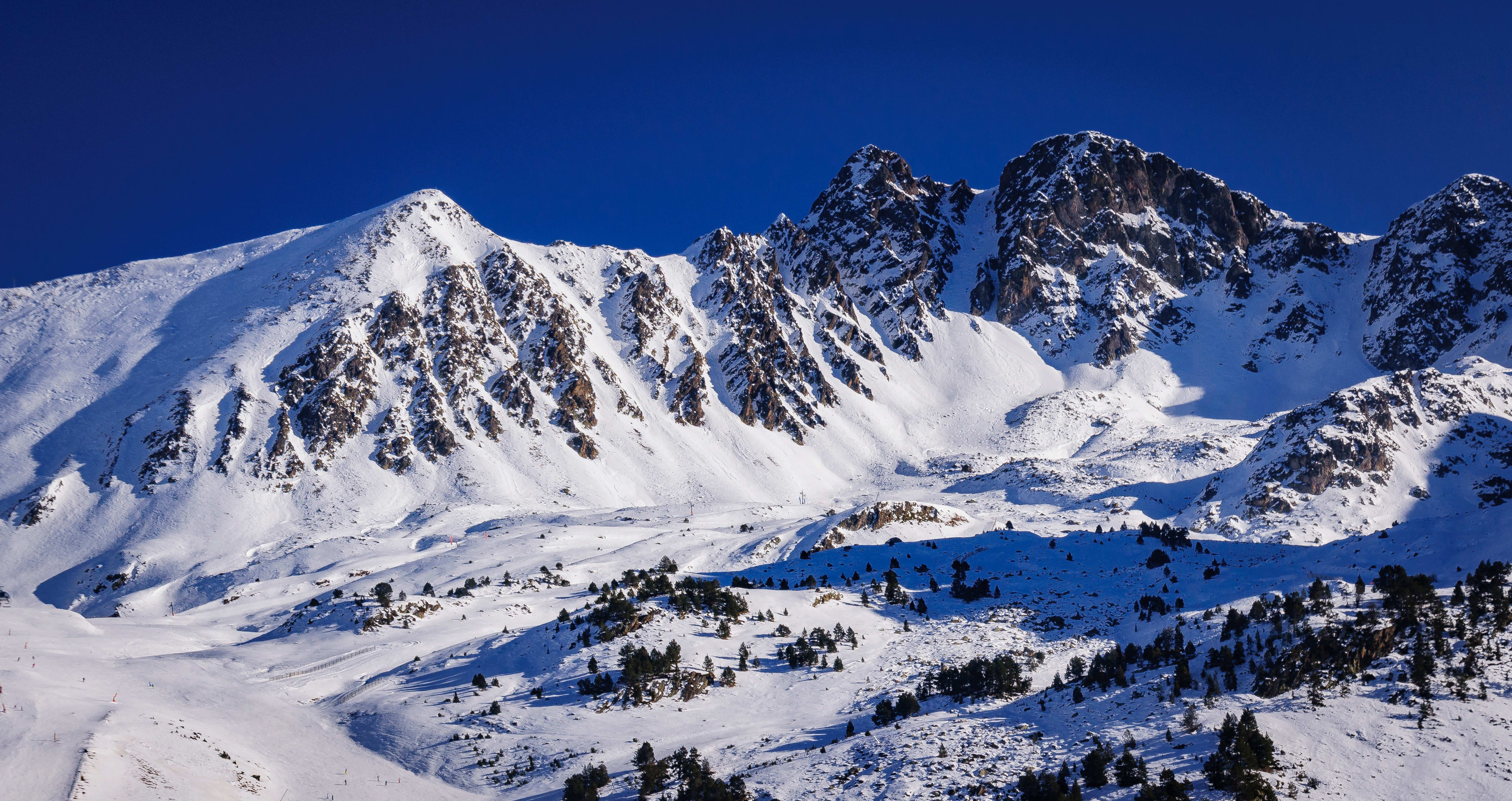 Voyage en raquette - Andorre hivernale : randonnées en raquettes et hôtel confort !