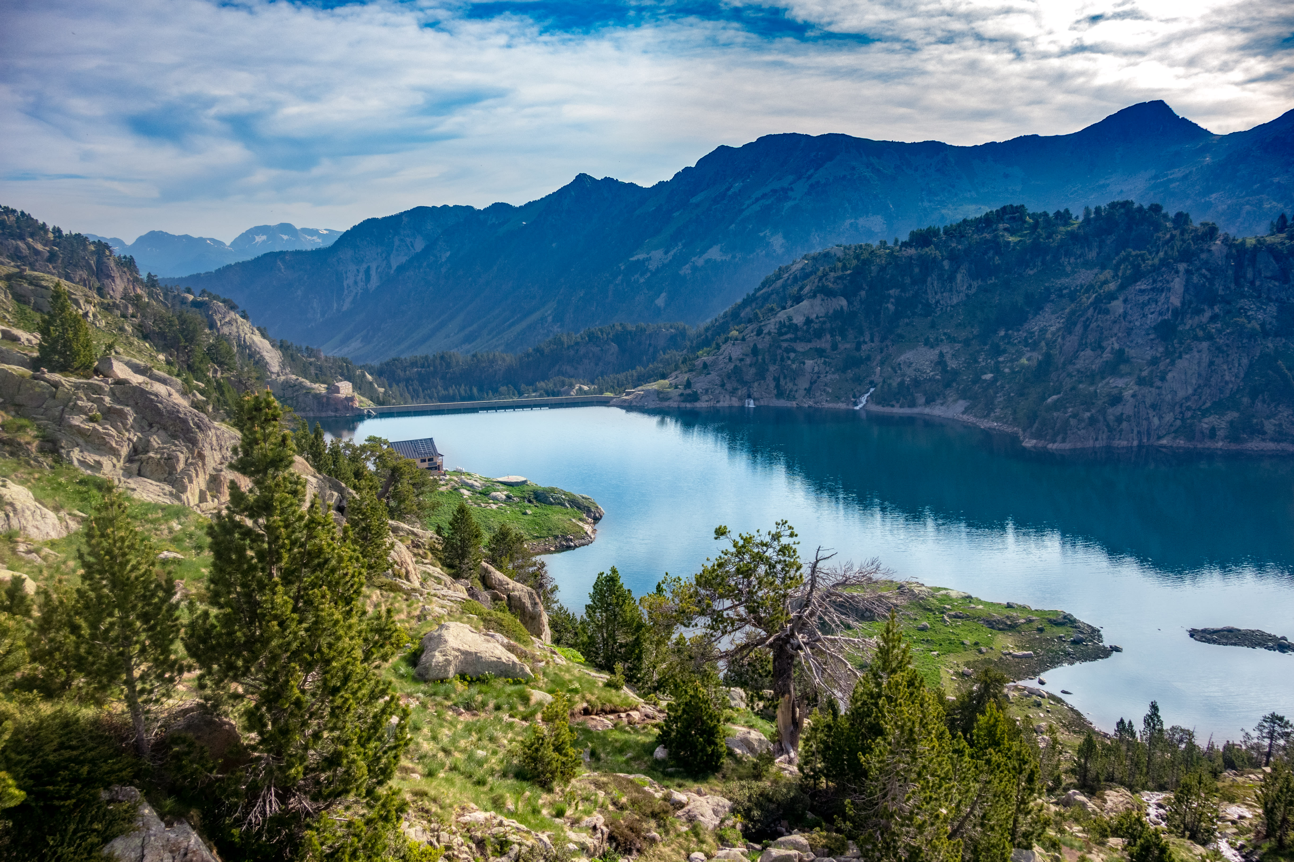 Le tour des Encantats, entre lacs et cimes