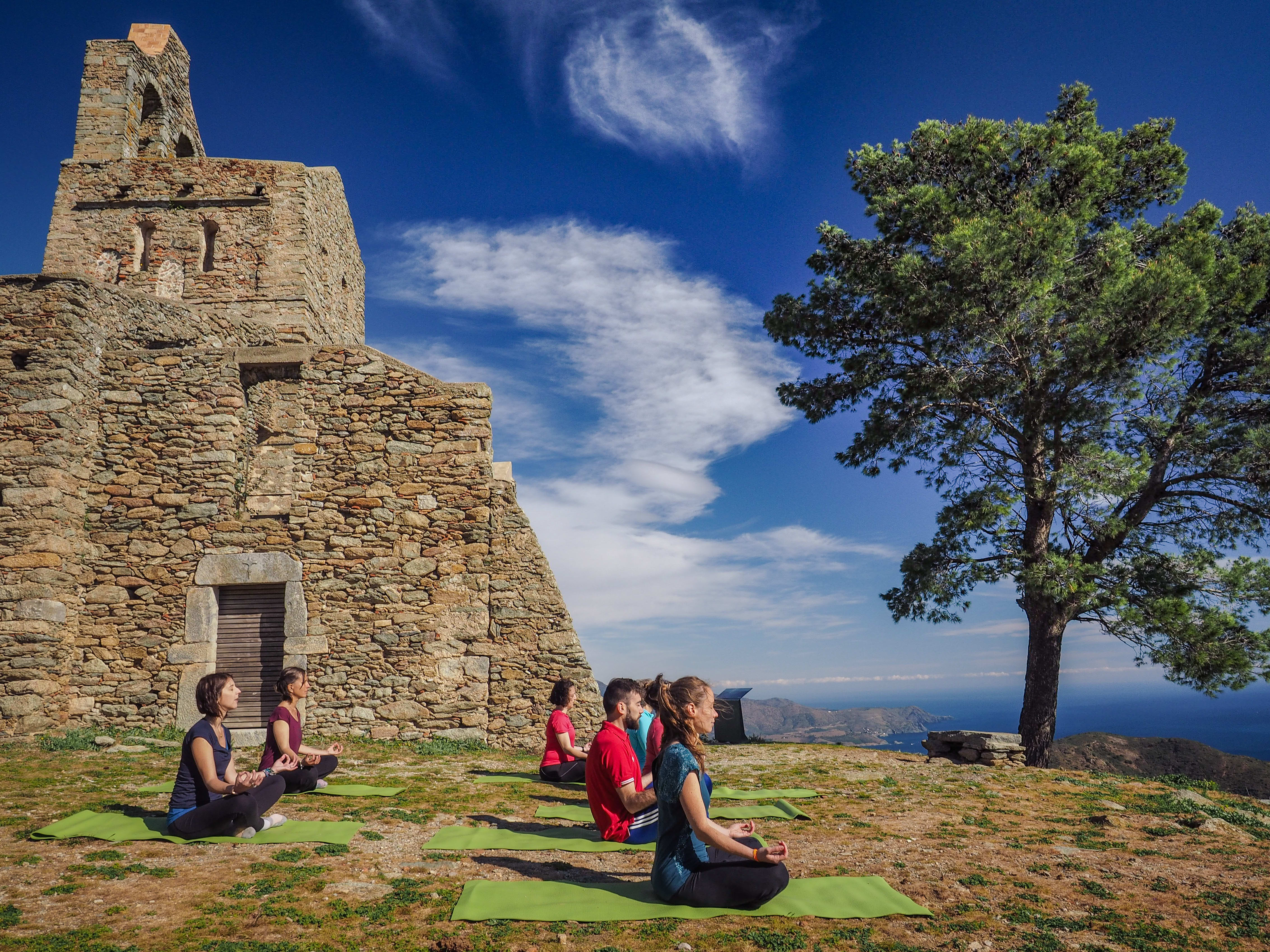 Yoga, relaxation et ressourcement en bord de mer