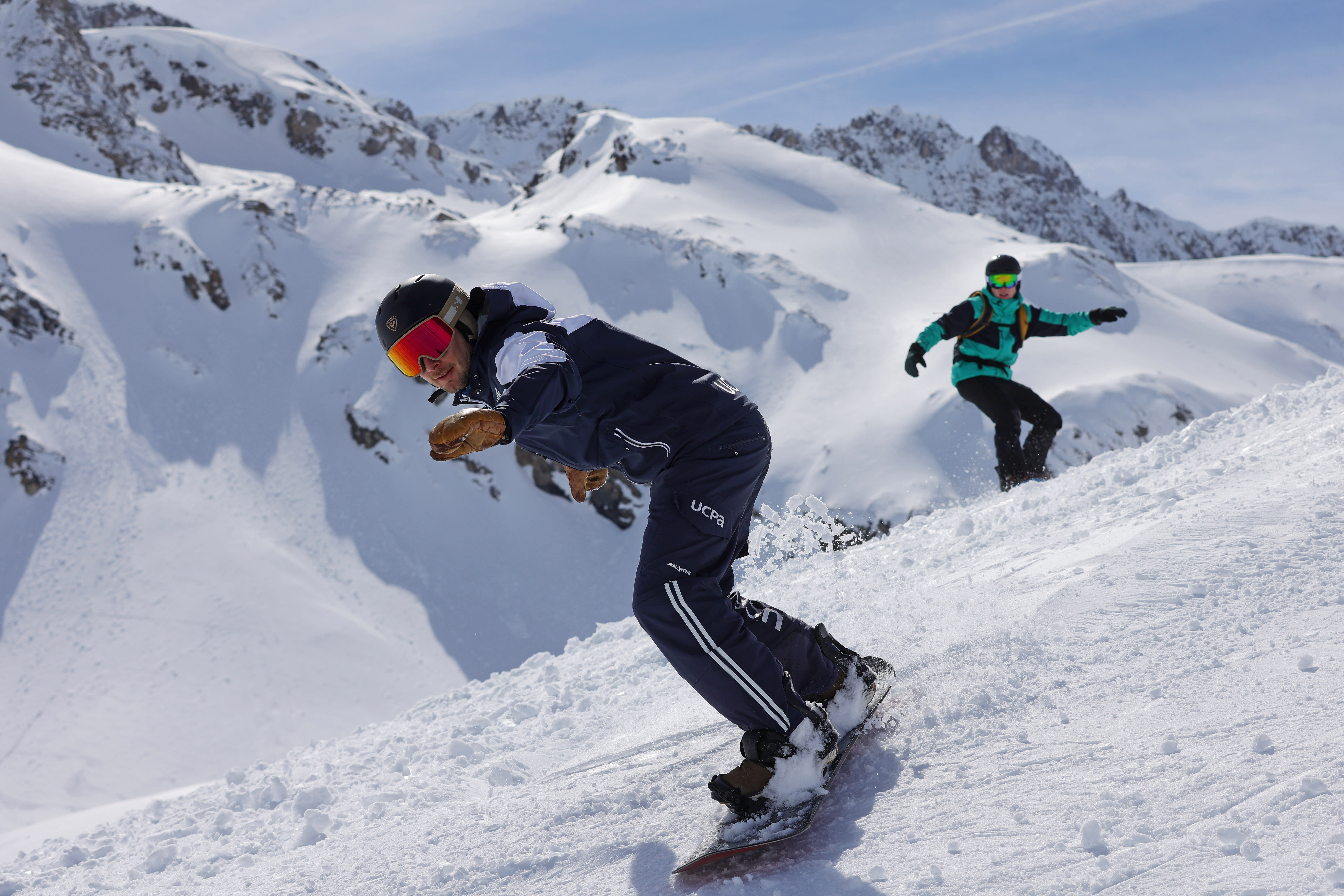 Pacote de snowboard em plena temperatura