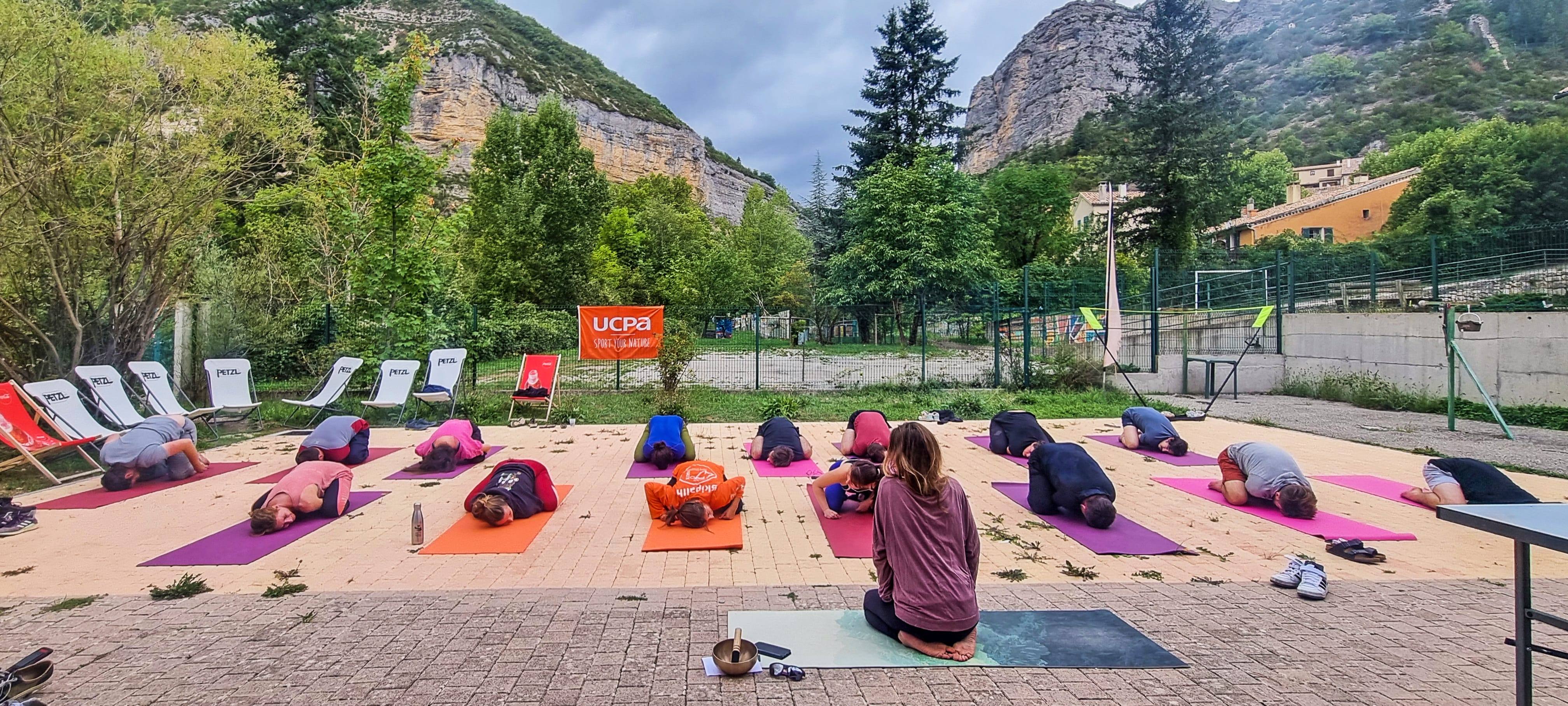 Camp Escalade / Yoga