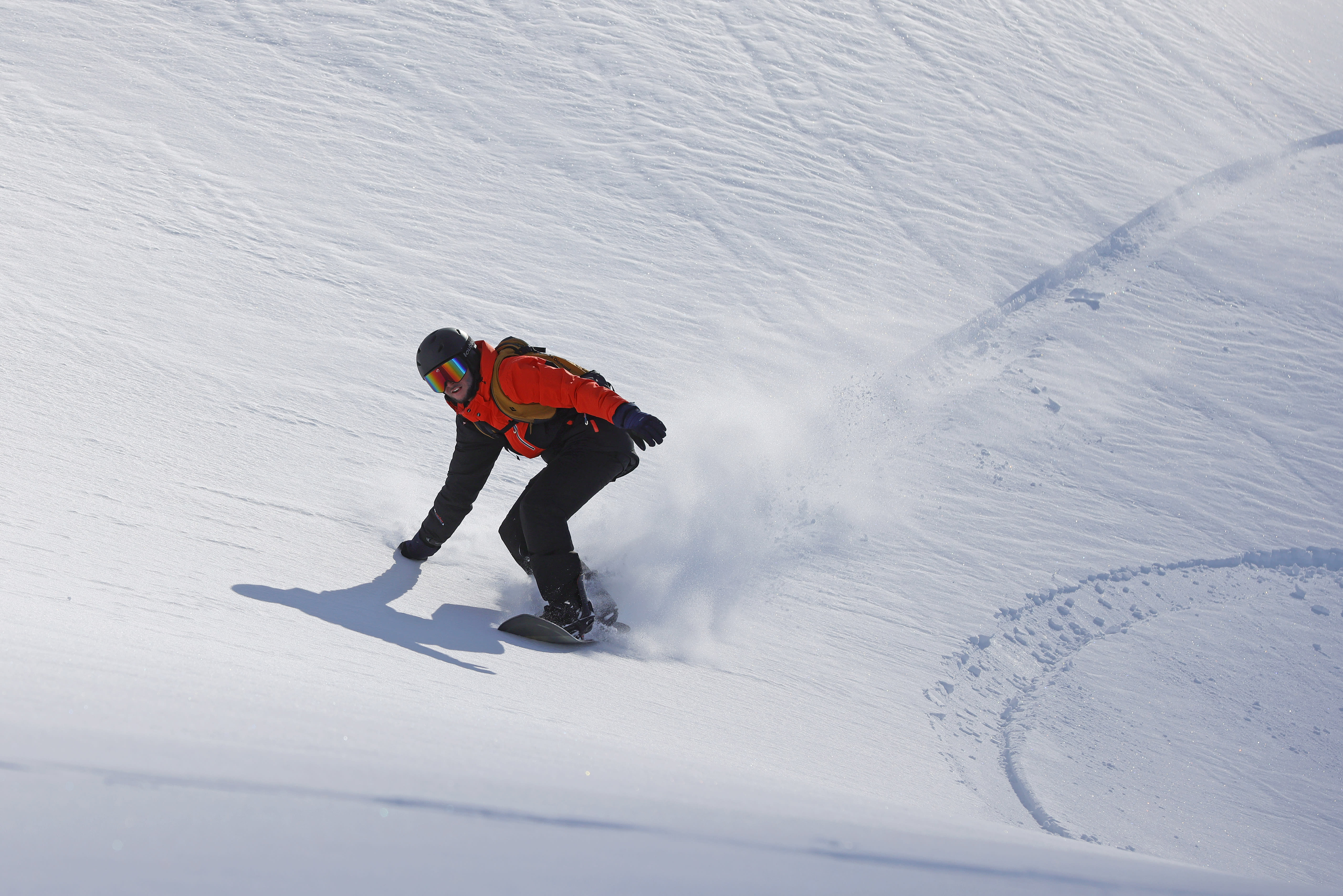 Découverte du snowboard hors-piste