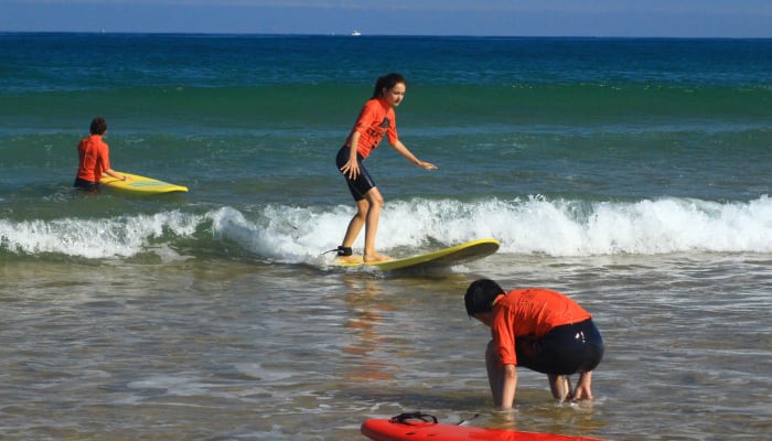 6 bonnes raisons de partir en surf camp cet été