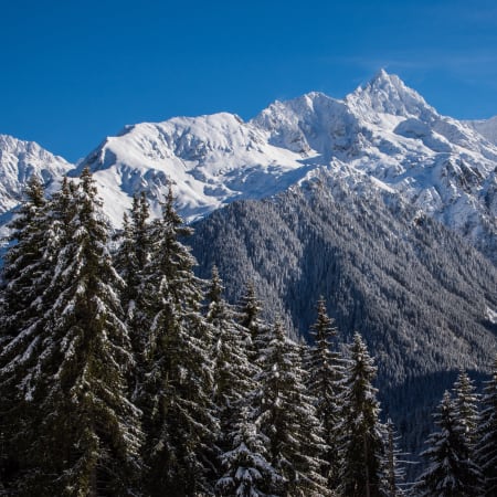 Raquettes sportives en Belledonne