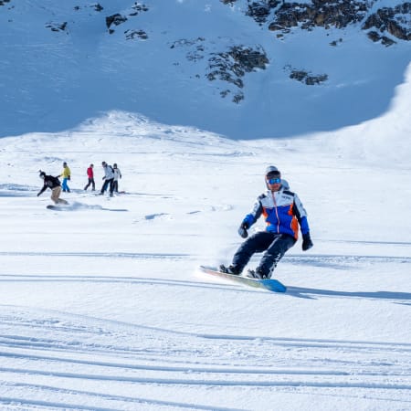 Snowboard plaisir et découverte du hors-piste