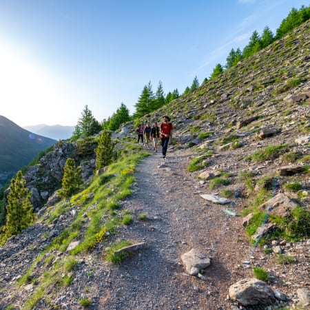 Trek sauvage sur les hauteurs de Serre-Ponçon