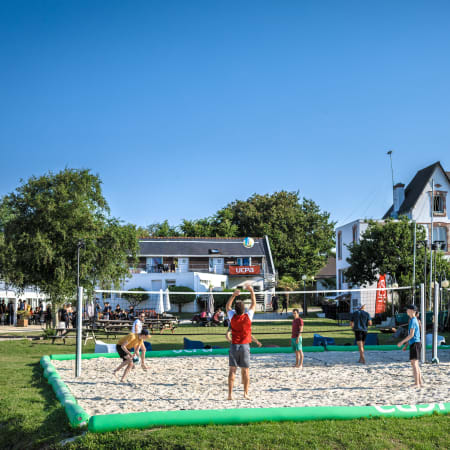 Wingfoil & Beach Volley