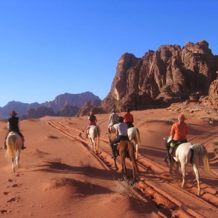 Les cavaliers du Wadi Rum