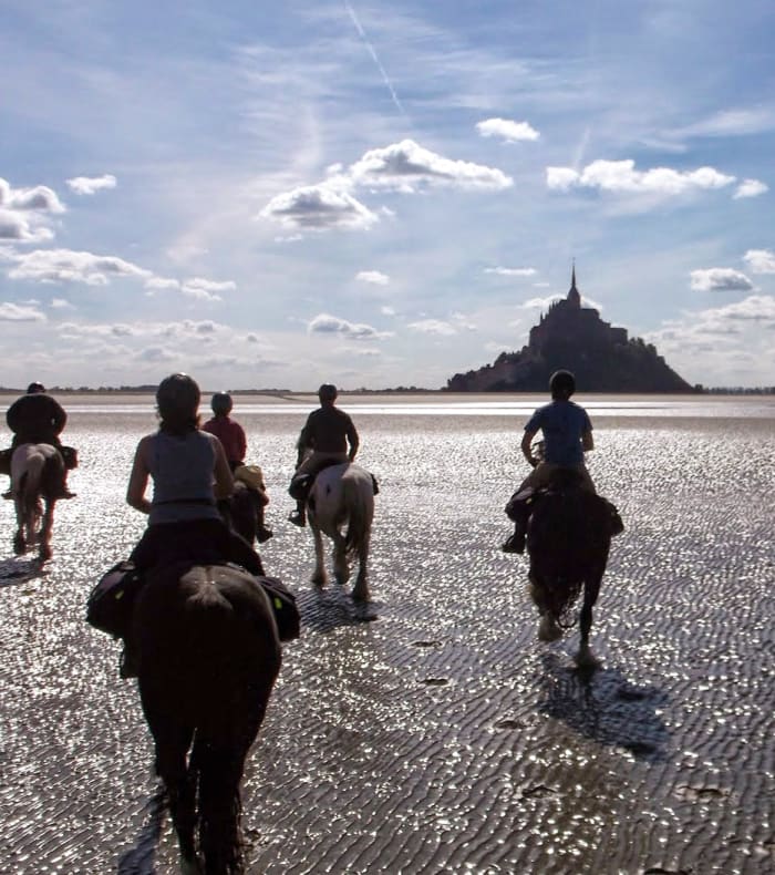Aventure équestre : Le Mont-Saint-Michel à cheval