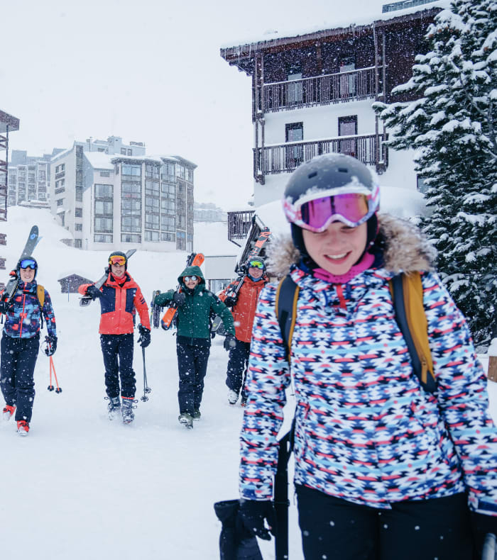 jeunes adultes au ski à Chamonix