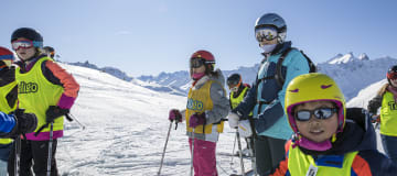 https://media.ucpa.com/image/upload/w_360,h_160,c_lfill,g_faces:auto/Telligo/00001493-T-valloire-ski.jpg