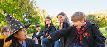 https://media.ucpa.com/image/upload/w_360,h_160,c_lfill,g_faces:auto/Telligo/00002284-T-saint-martin-de-france-ecole-des-petits-sorciers.jpg