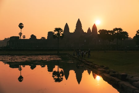 Lever de soleil sur le temps d'Angkor Wat, Cambodge