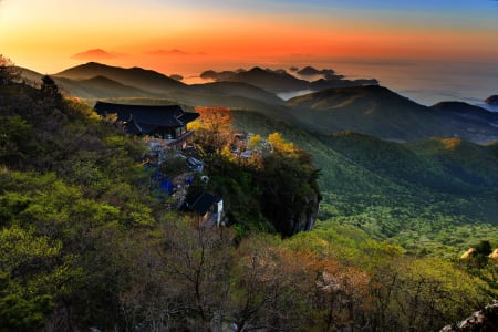 Corée du Sud, Spring in Boriam Hermitage in Namhae, Gyeongsangnam-do