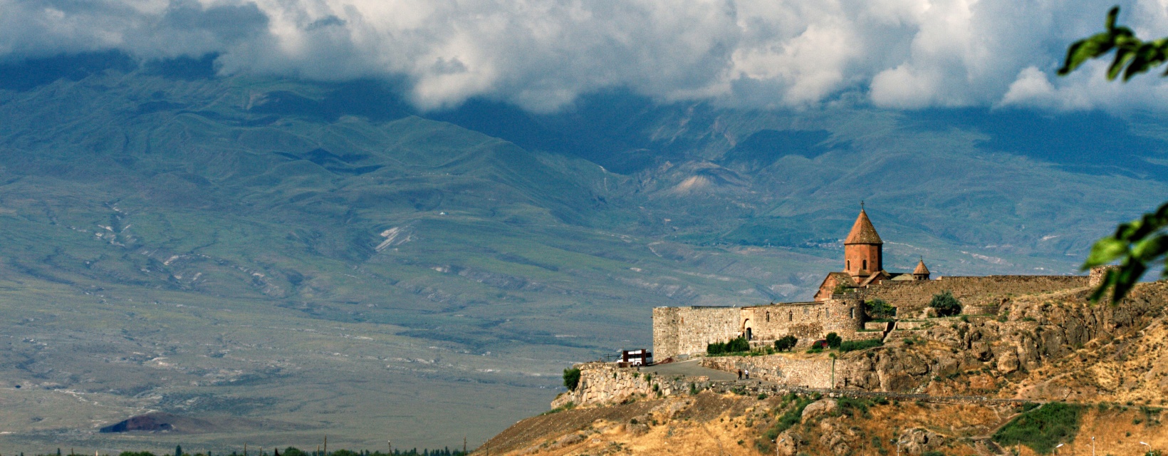 Vue sur le monastère Khor Virap en Arménie
