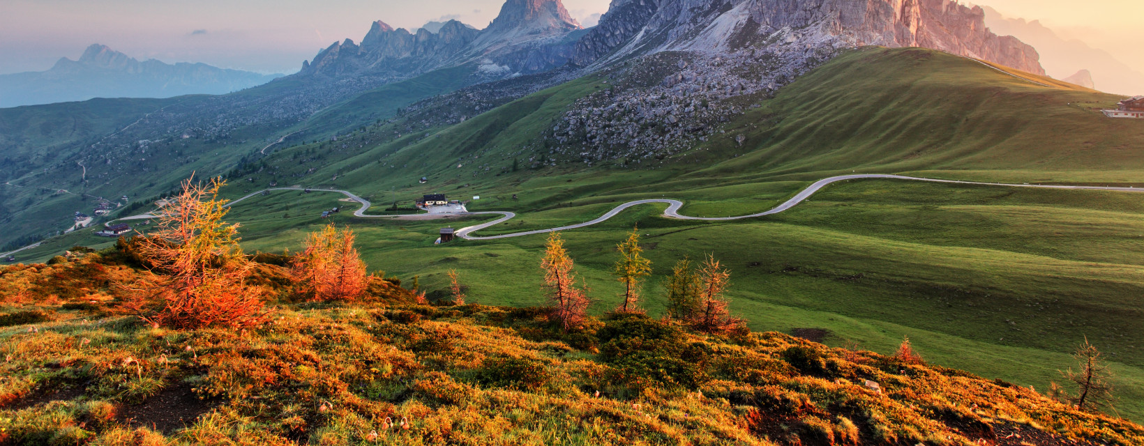 Paysage des Dolomites dans les Alpes italiennes durant l'automne