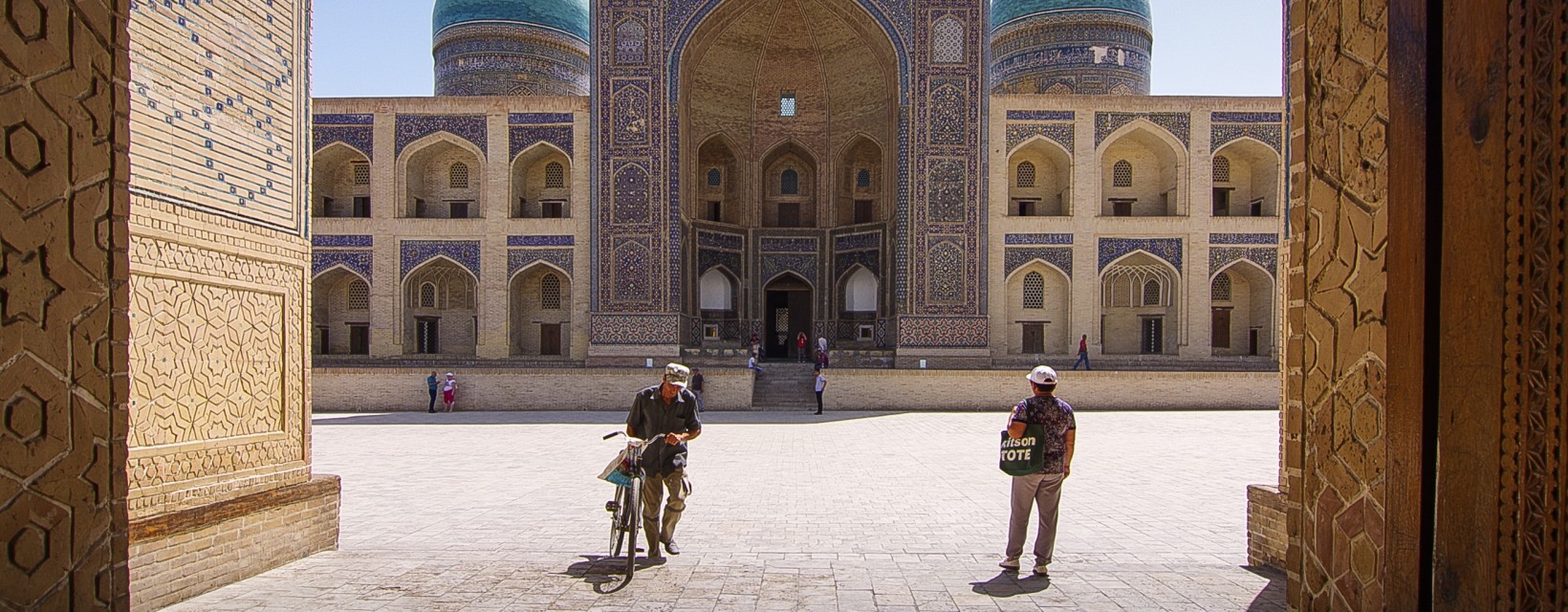 Edifice religieux (Médersa Mir-i Arab) dans le centre de Boukhara en Ouzbékistan