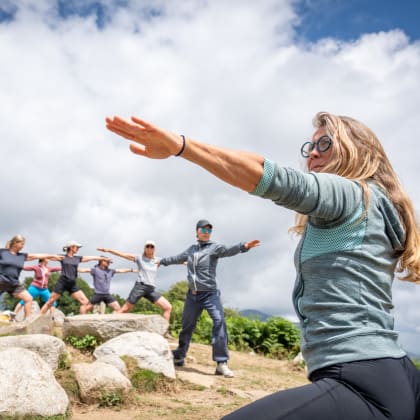 Séance de yoga en pleine nature, Mont de Gez, Hautes-Pyrénées
