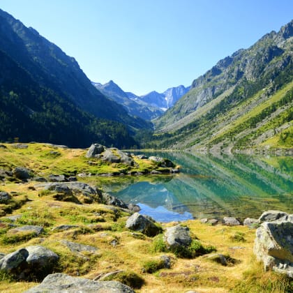 Vue sur le lac de Gaube, Cauterets, Hautes- Pyrénées, France