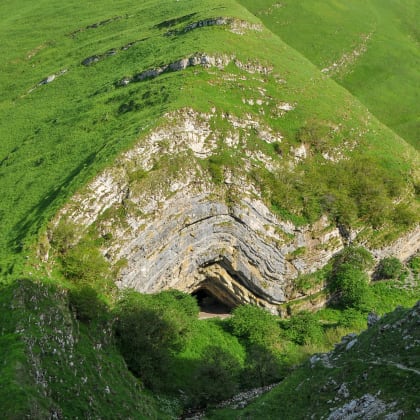 La grotte d'Harpea, Pays Basque